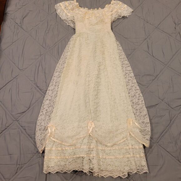 Vintage JCPenney Lace Off-Shoulder Dress Size 7/8 - Picture 1 of 13